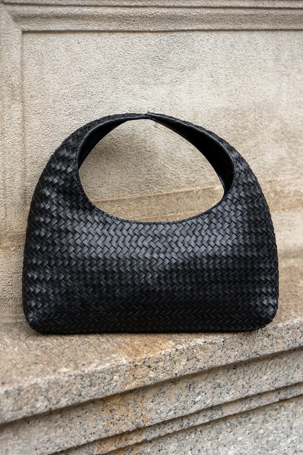 The Aura Bag Black