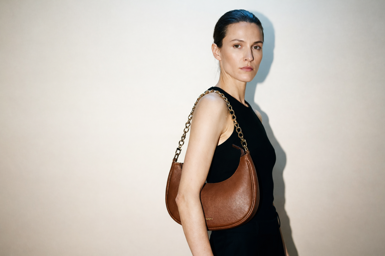 The Luna Bag Camel (Large)