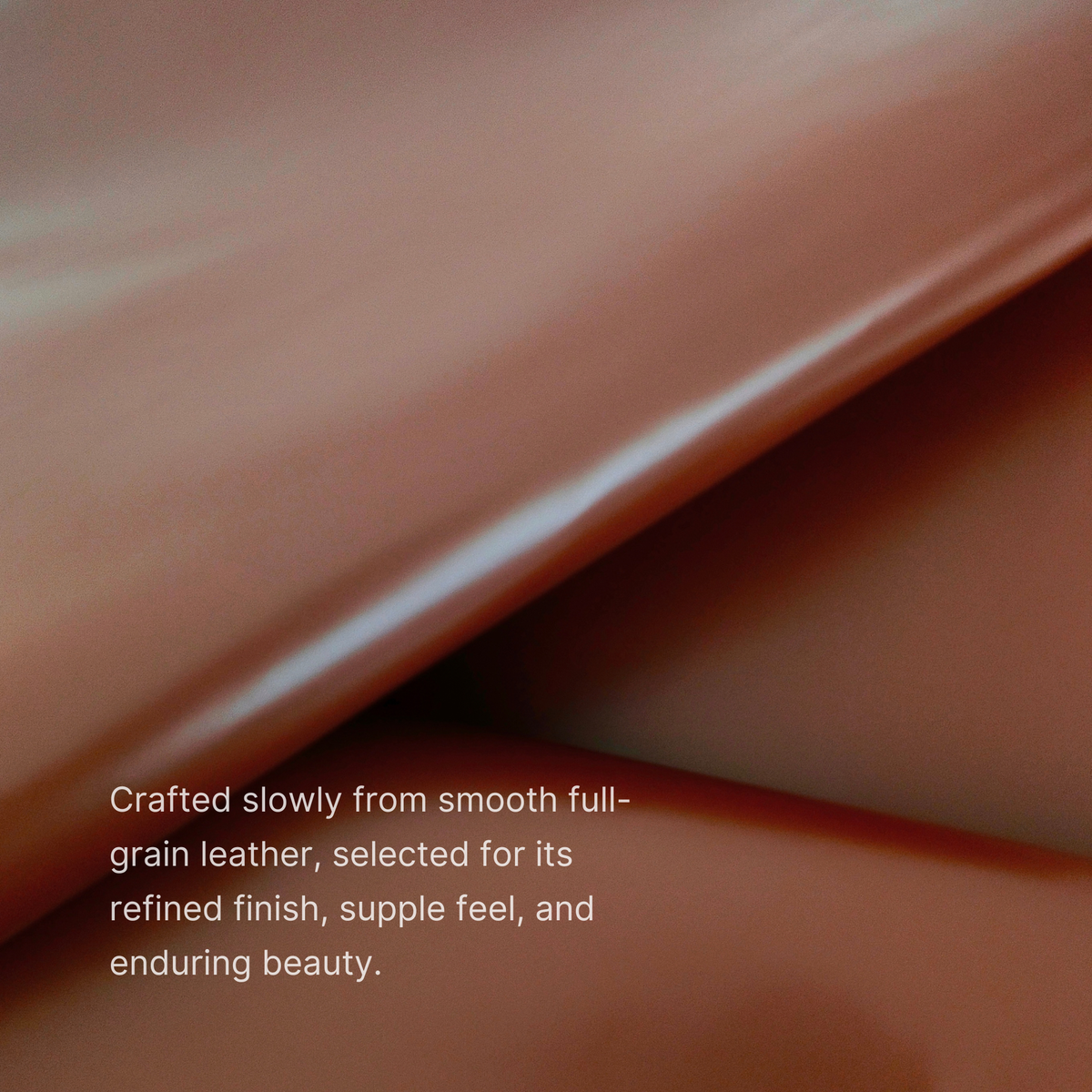 Nova Bag Camel leather detail