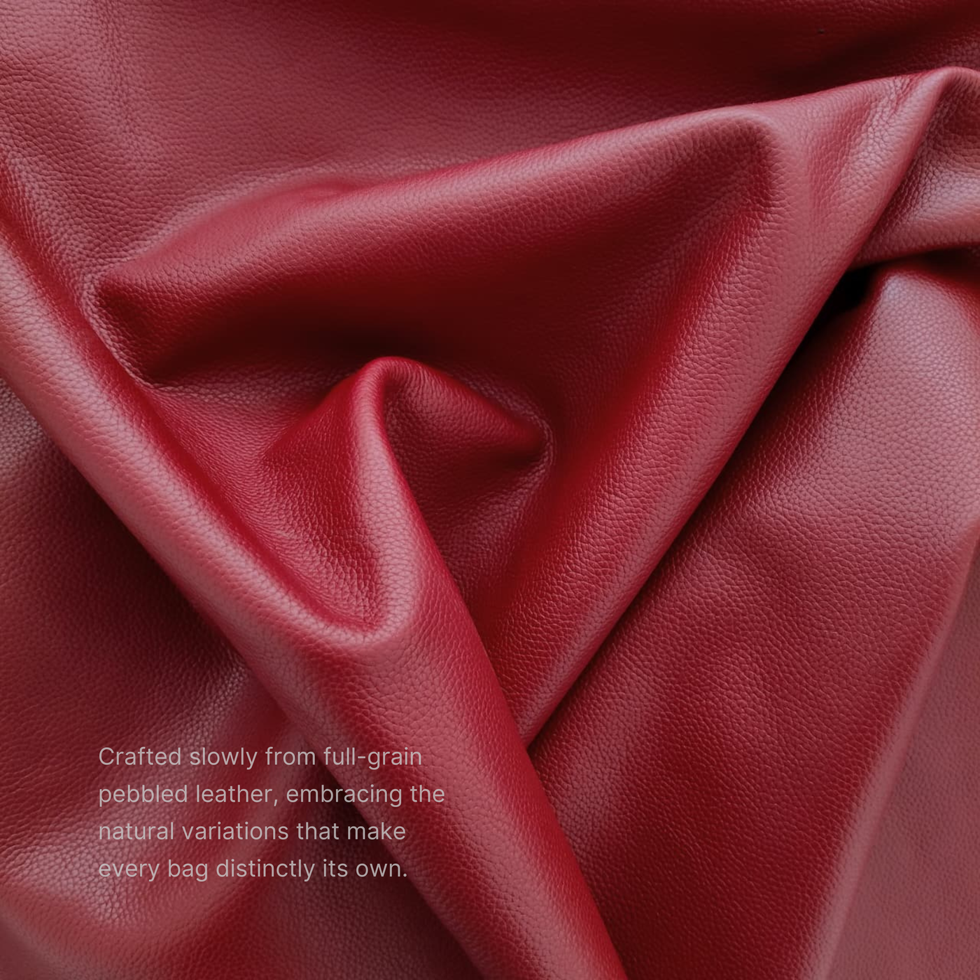 Luna Bag Red leather detail